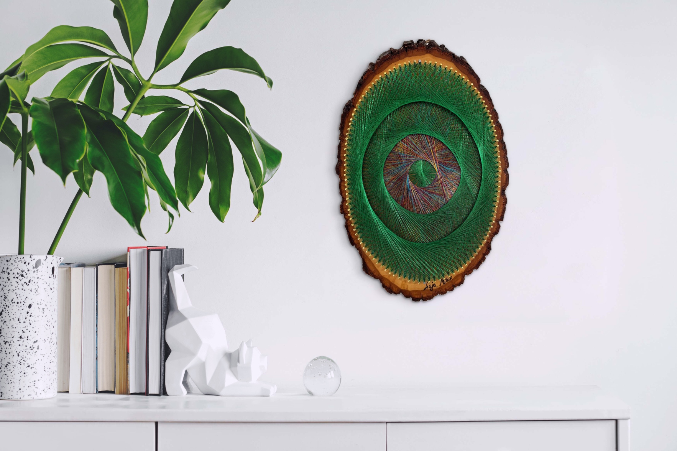 Green Spiral String Art on Live-Edge Wood – Emerald Rainbow Geometric Wall Art, Handmade Boho Decor — handmade string art by Asja
